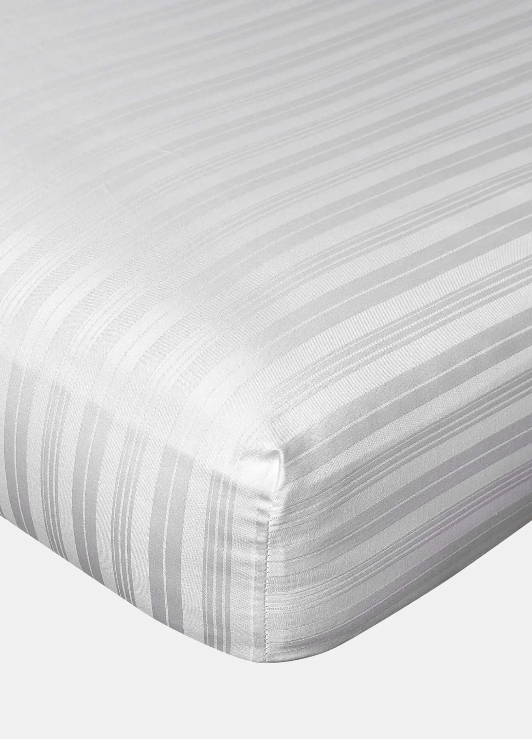 Coprimaterasso a righe in jacquard satin*Croff Clearance