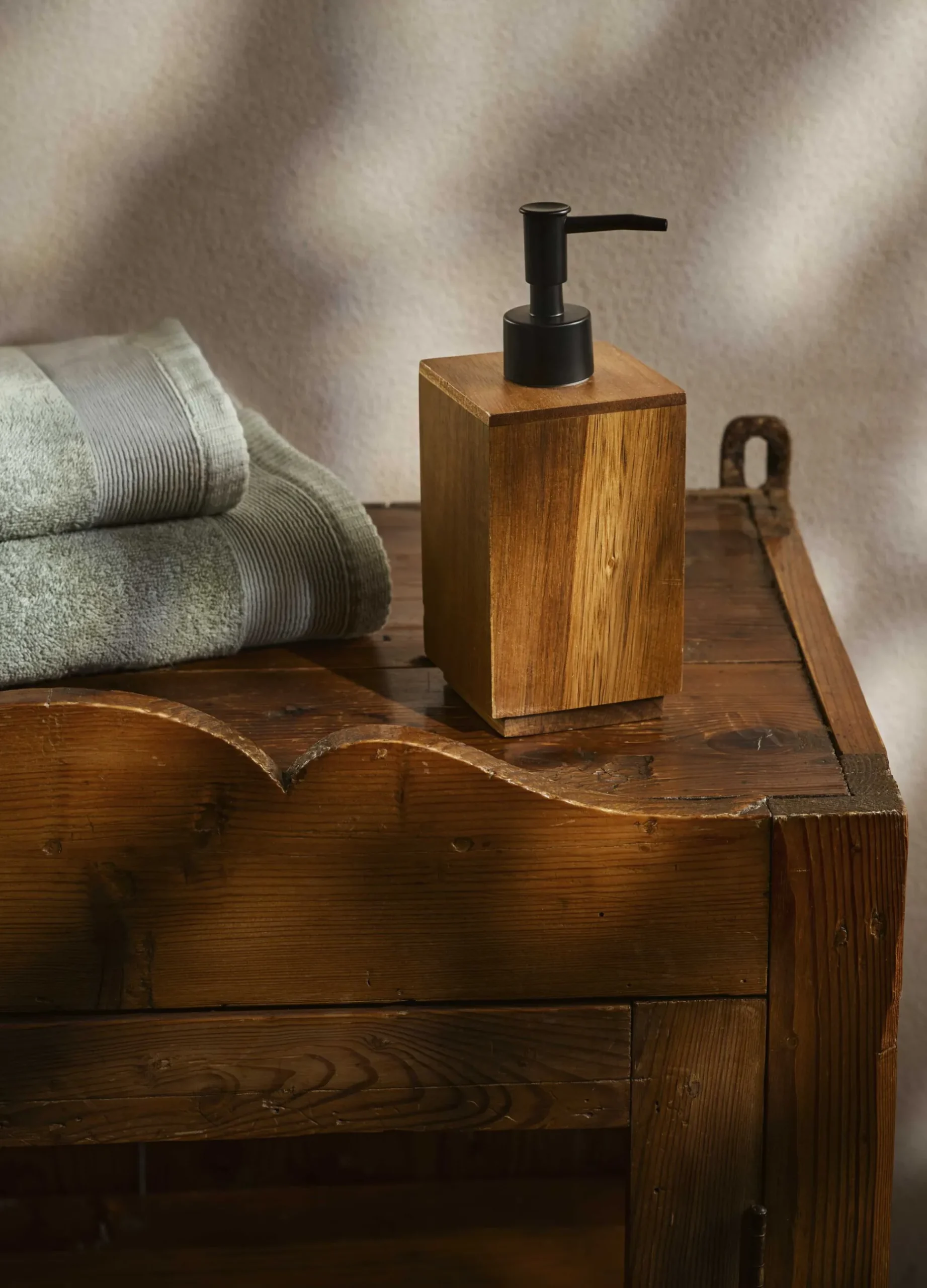 Dispenser portasapone in legno di acacia*Croff New