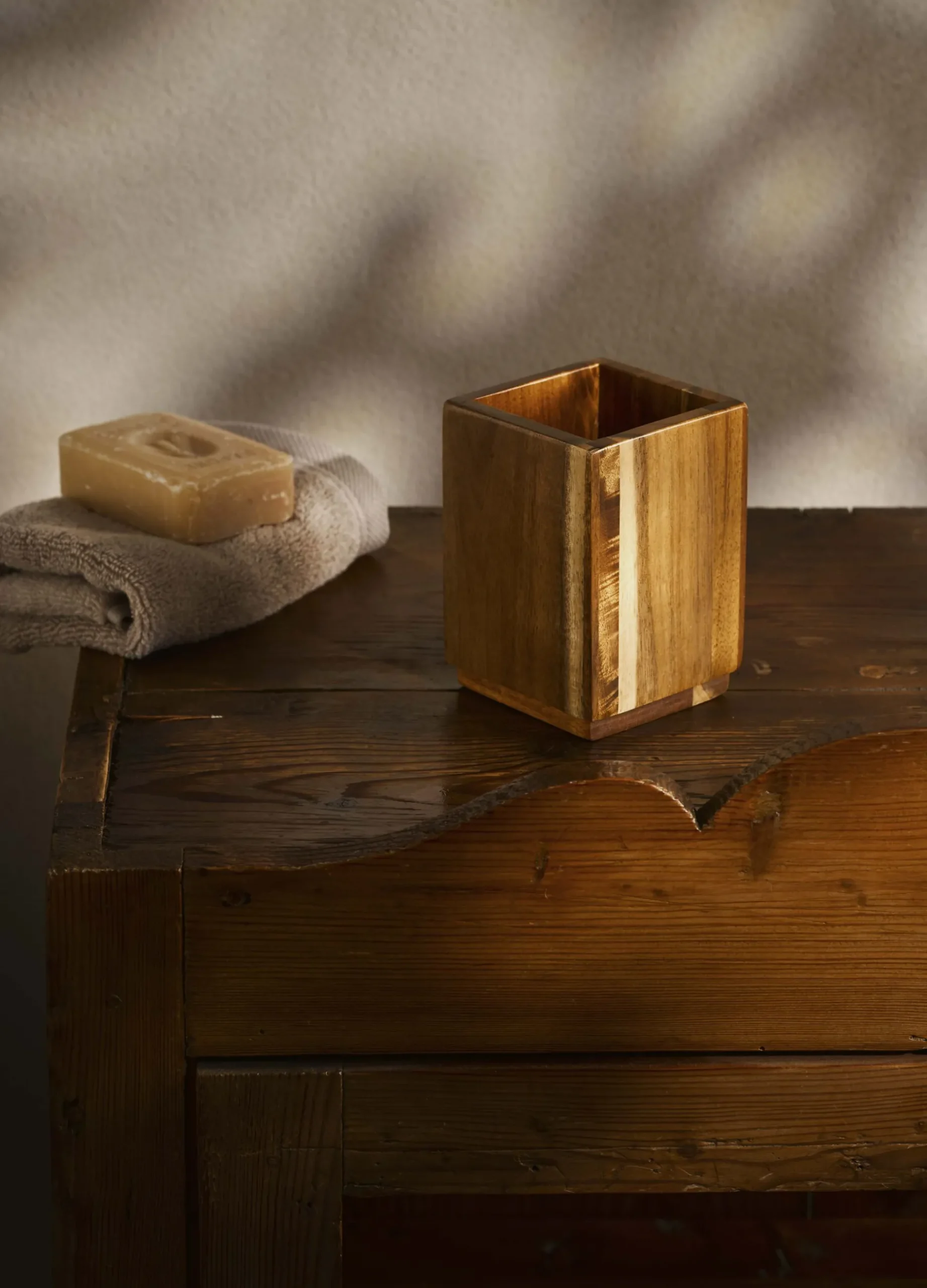 Portaspazzolini in legno di acacia*Croff Discount